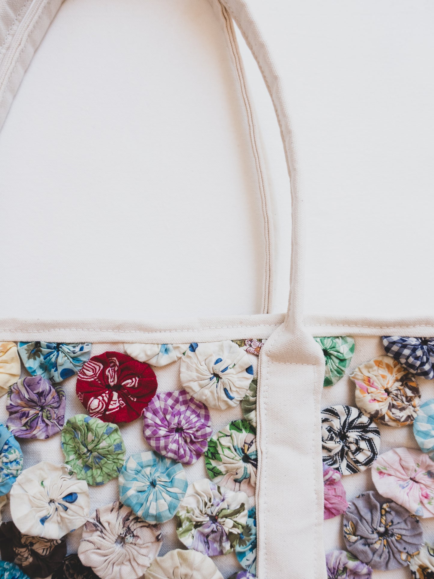 Yo-Yo Quilt Boat Tote 010