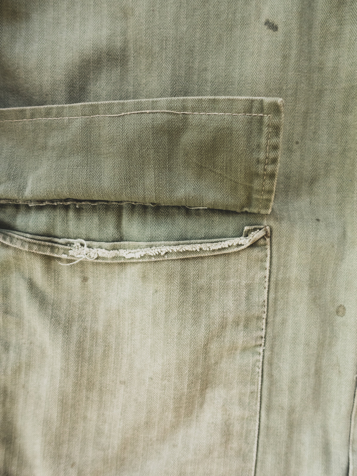 1940s Two Pocket Cropped HBT Jacket - M