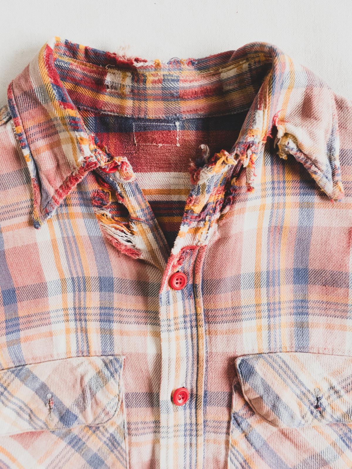 1940's Rare Beautifully Faded Tattered Cotton Flannel - M