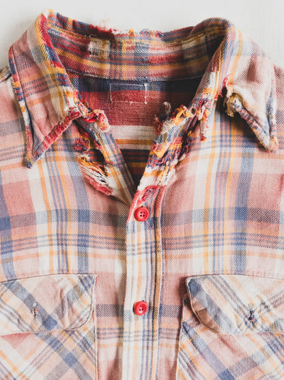 1940's Rare Beautifully Faded Tattered Cotton Flannel - M