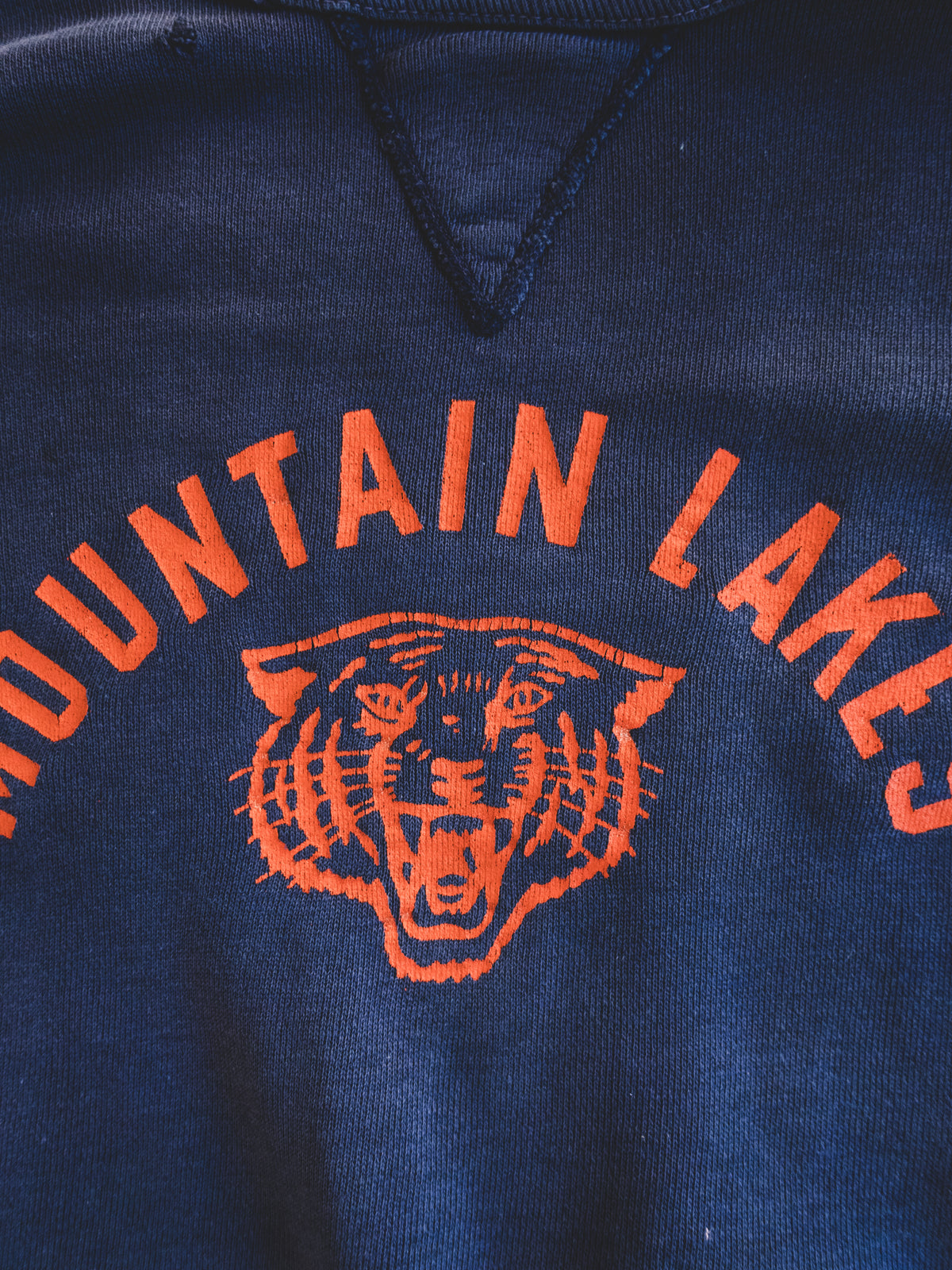 1950s Beautifully Faded " Mountain Lakes " Sweat - M